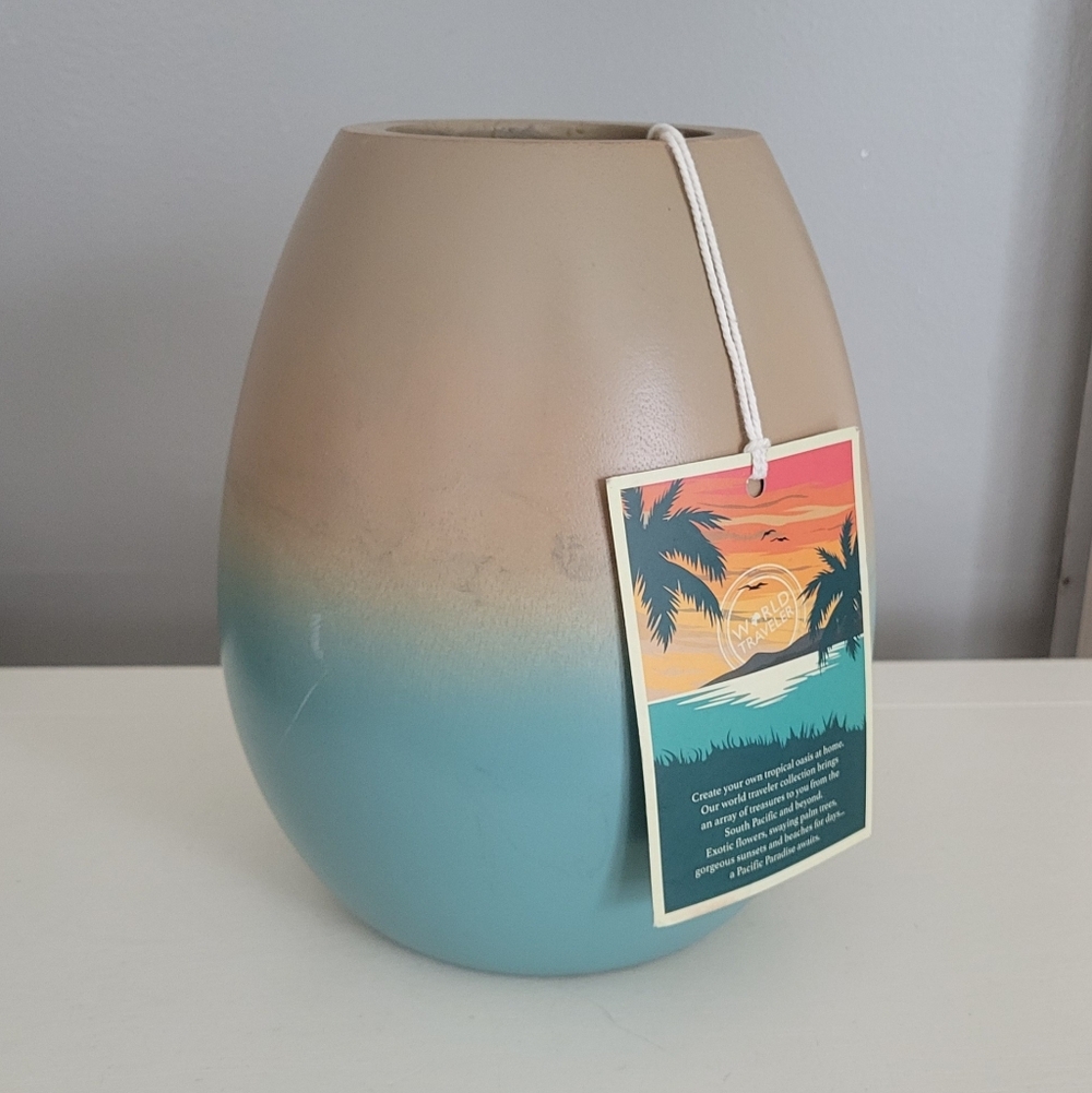 World Traveler Pacific Paradise Ombre Wood Vase